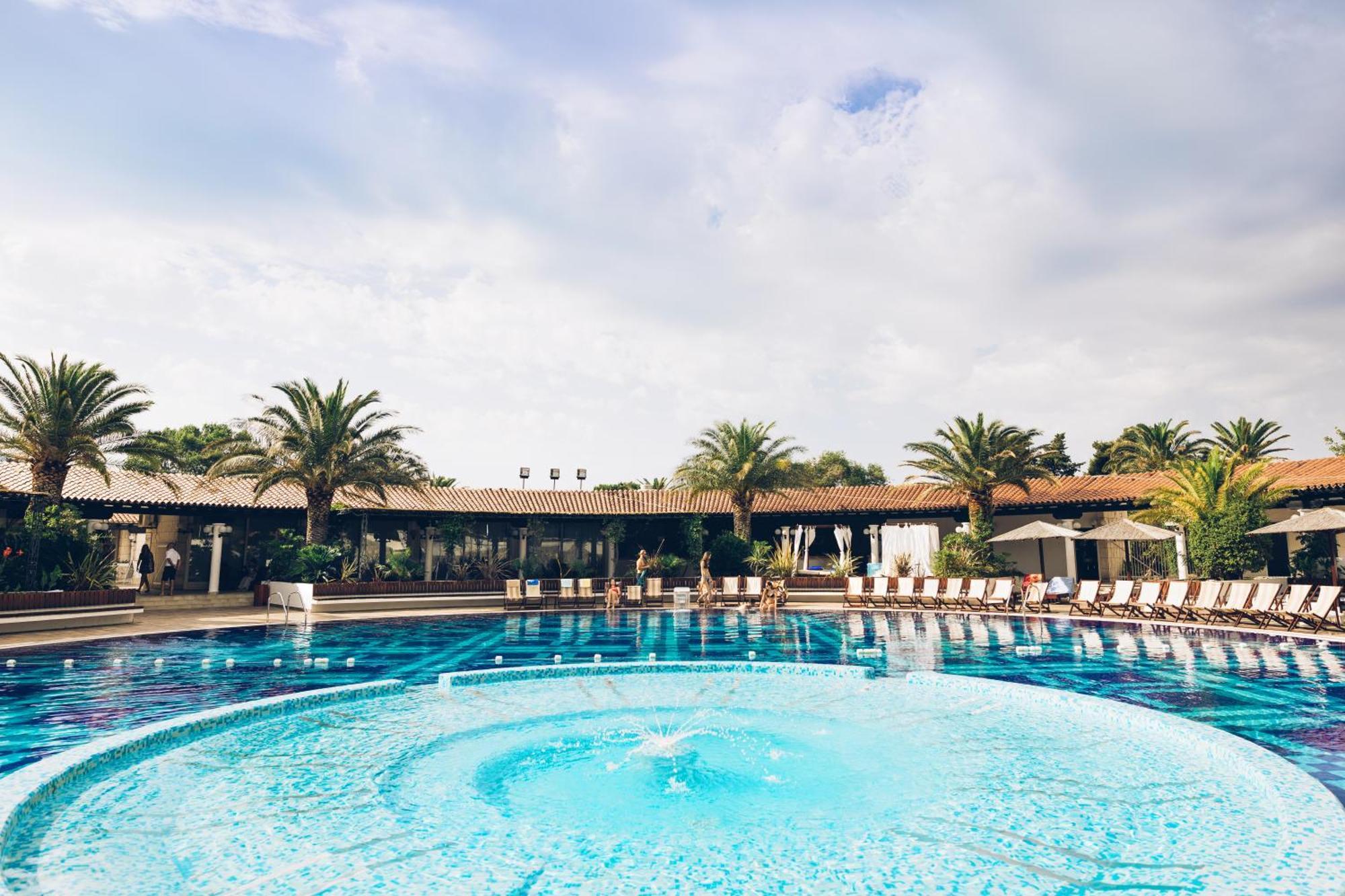 Hotel Slovenska Plaza Standard Budva Bagian luar foto