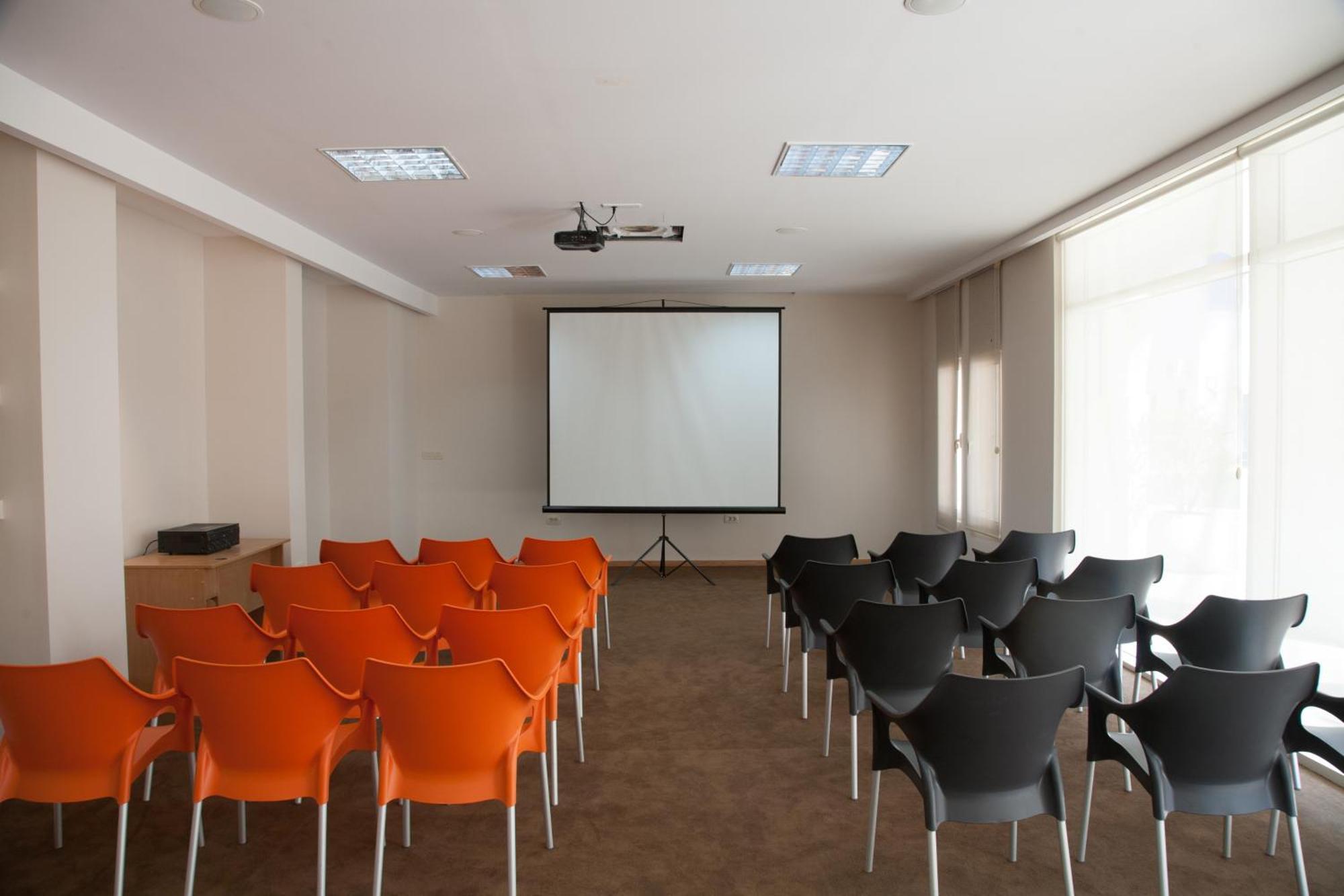 Hotel Slovenska Plaza Standard Budva Bagian luar foto