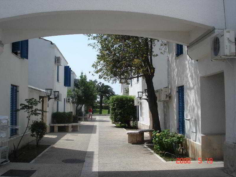 Hotel Slovenska Plaza Standard Budva Bagian luar foto